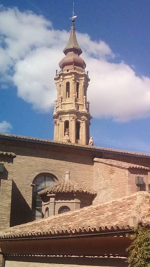 Dean Dos Catedrales Lägenhet Zaragoza Exteriör bild